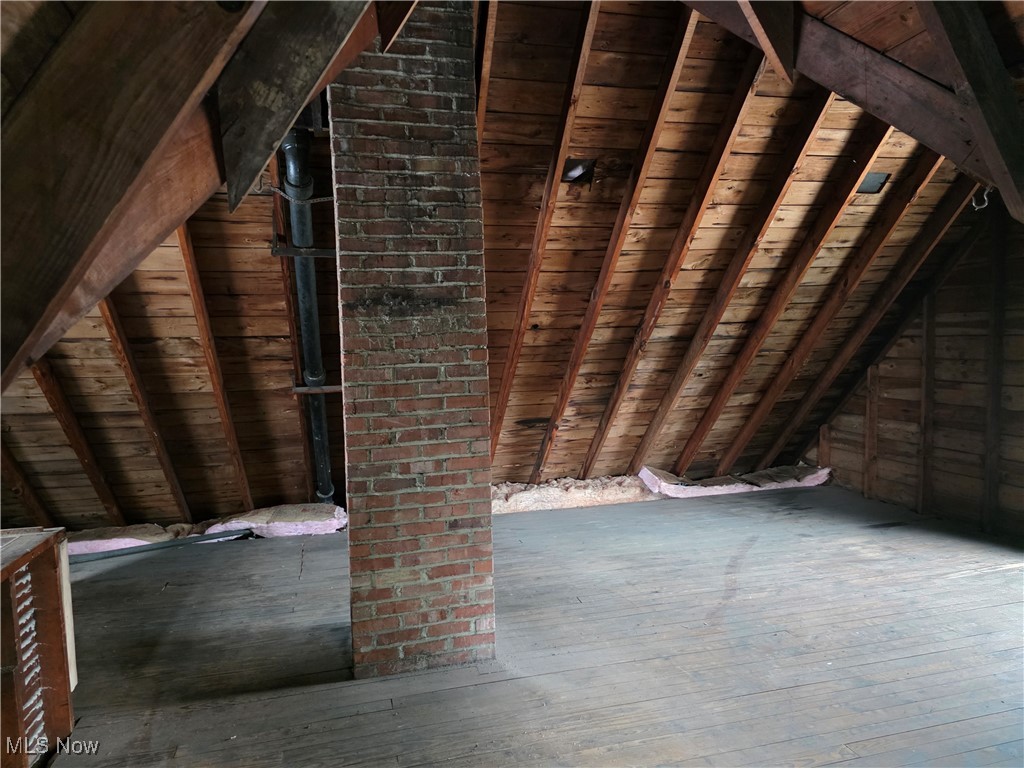 991 Helmsdale Road Cleveland, OH 44112 - Photo 26 of 39 View of attic
