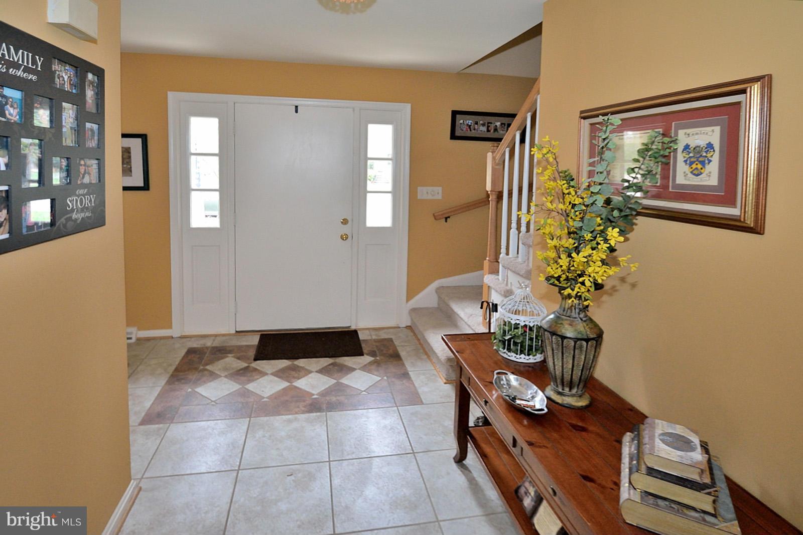 2367 Paddock Lane Reston, VA 20191 - Photo 3 of 27 Interior (General)