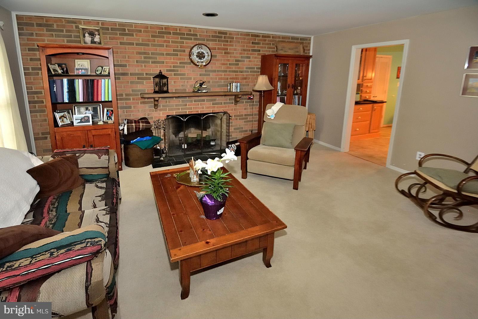 2367 Paddock Lane Reston, VA 20191 - Photo 9 of 27 Family Room