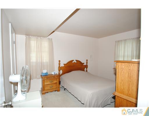 359 New Road Monmouth Junction, NJ 08852 - Photo 11 of 12 Gallery Image 11
