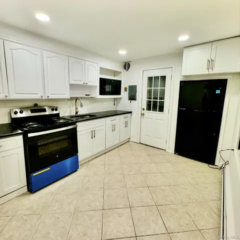 $5,000 | 11 Blue Spruce Road, Levittown, NY 11756