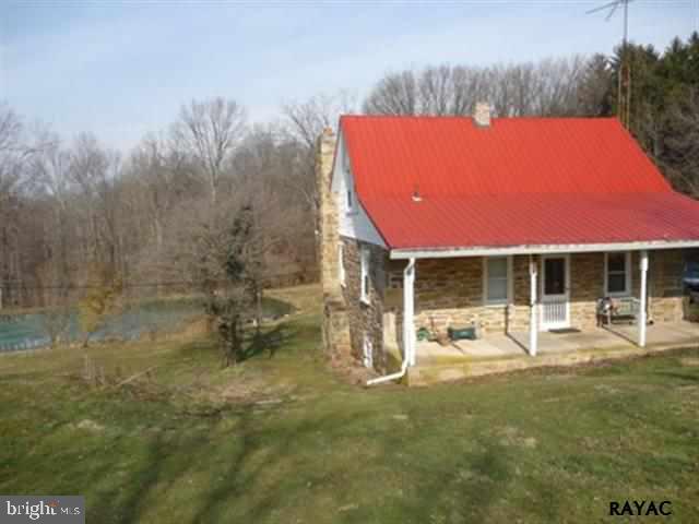 1562 Trinity Road Felton, PA 17322 - Photo 2 of 15 Gallery Image 2