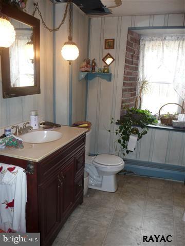 1562 Trinity Road Felton, PA 17322 - Photo 11 of 15 Gallery Image 11