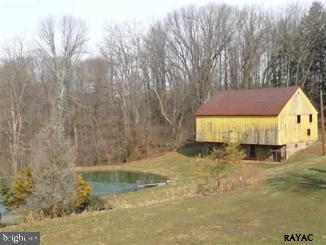 1562 Trinity Road Felton, PA 17322 - Photo 5 of 15 Gallery Image 5