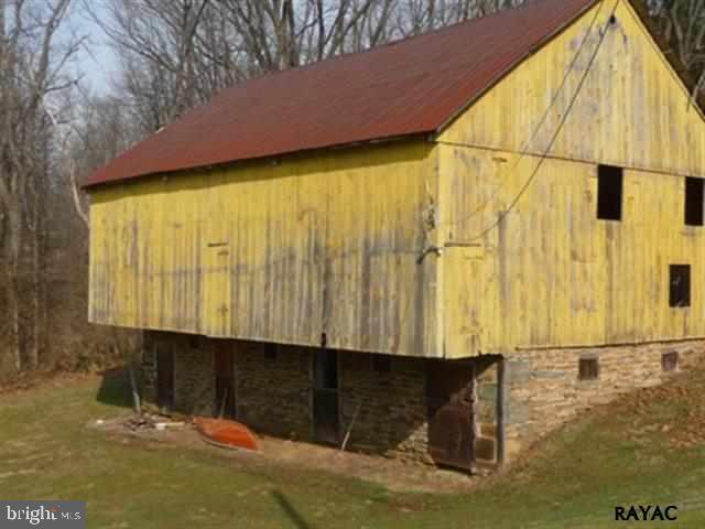 1562 Trinity Road Felton, PA 17322 - Photo 6 of 15 Gallery Image 6