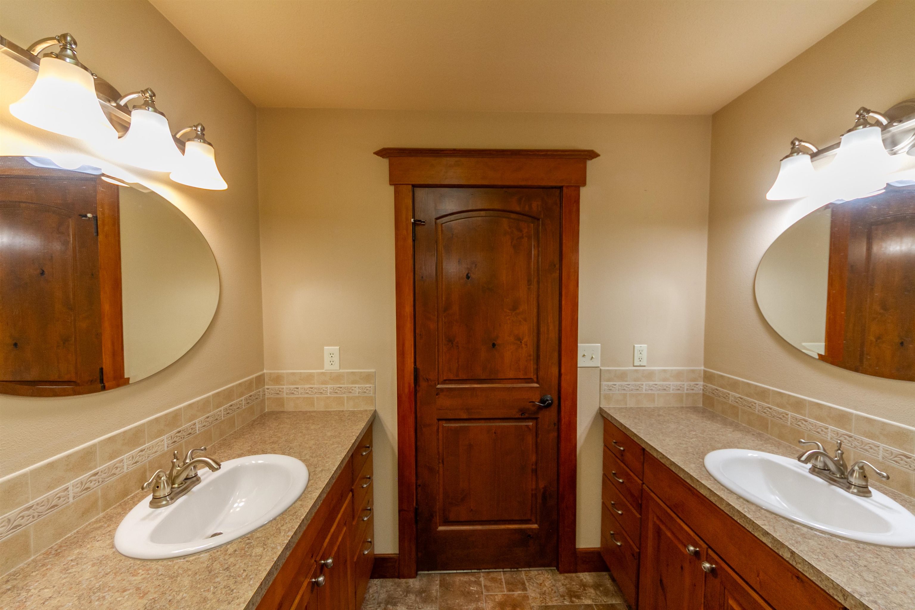 29020 North Hardesty Road Chattaroy, WA 99003 - Photo 25 of 41