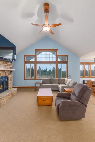 $1,200,000 | 29020 North Hardesty Road, Chattaroy, WA 99003