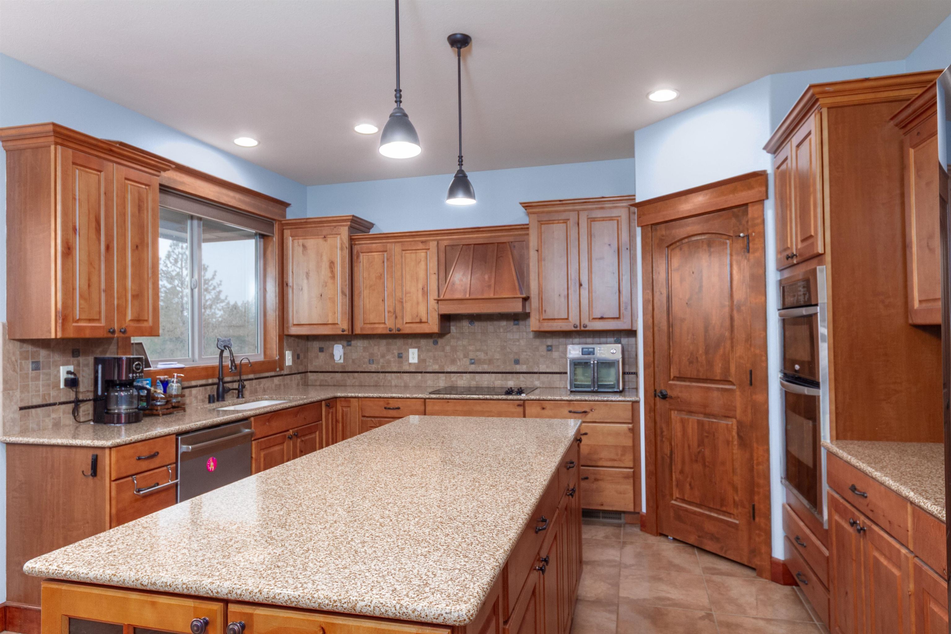 29020 North Hardesty Road Chattaroy, WA 99003 - Photo 10 of 41