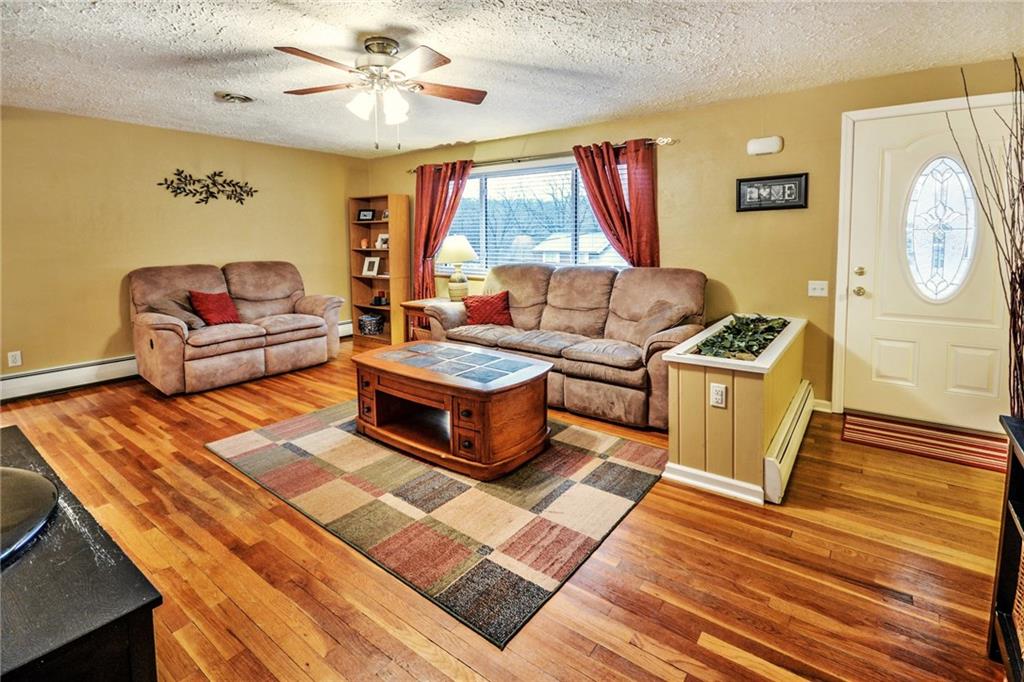708 Victory Road Allison Park, PA 15101 - Photo 3 of 20 Gallery Image 3
