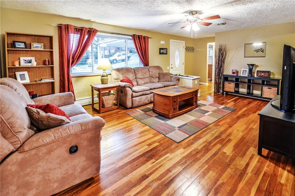 708 Victory Road Allison Park, PA 15101 - Photo 4 of 20 Gallery Image 4