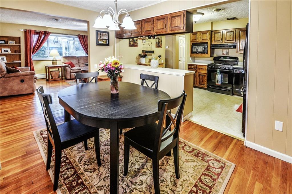 708 Victory Road Allison Park, PA 15101 - Photo 6 of 20 Gallery Image 6