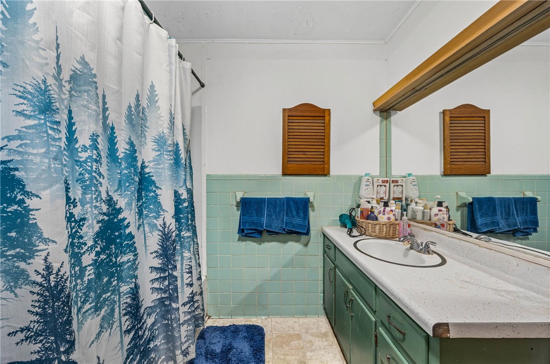 1 Sisson Street Lyons, NY 14489 - Photo 13 of 45 1-Bathroom