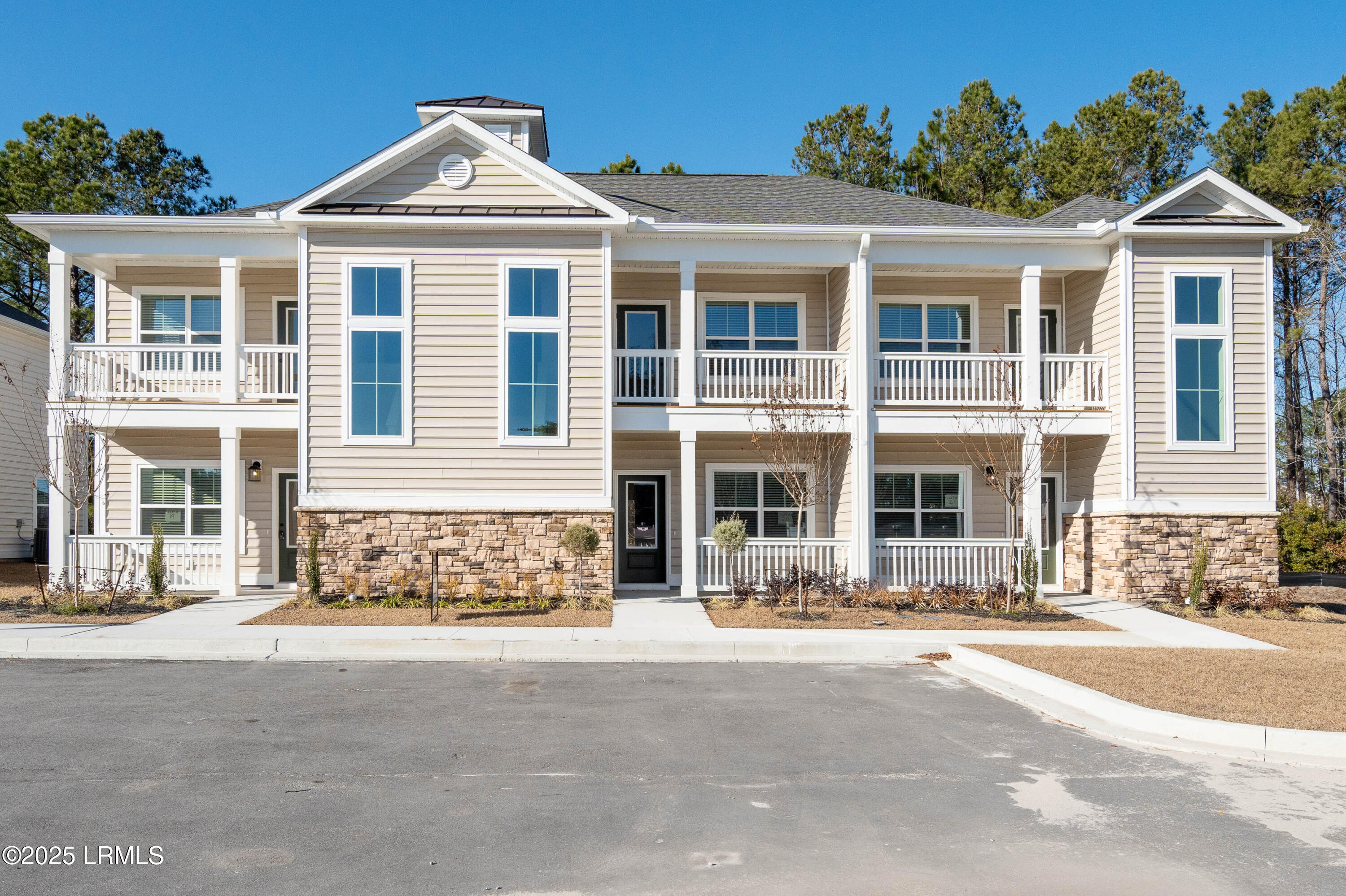 123 Silver Street, Unit 103 Ridgeland, SC 29936 - Photo 2 of 43 Foxchase Jan 2025-20