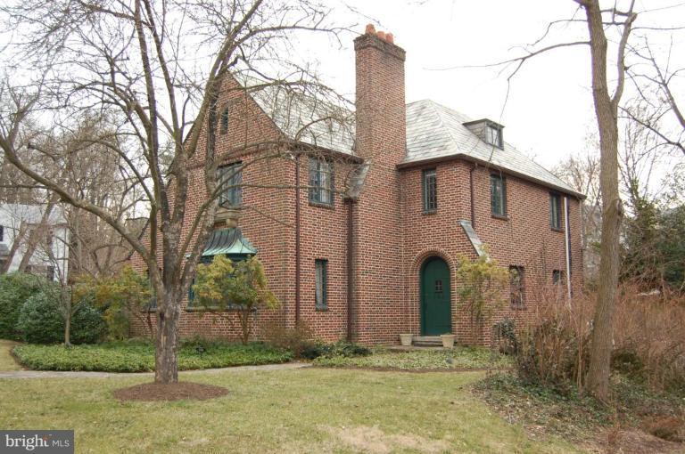 101 Overhill Road Baltimore, MD 21210 - Photo 21 of 24 a front view of a house with garden