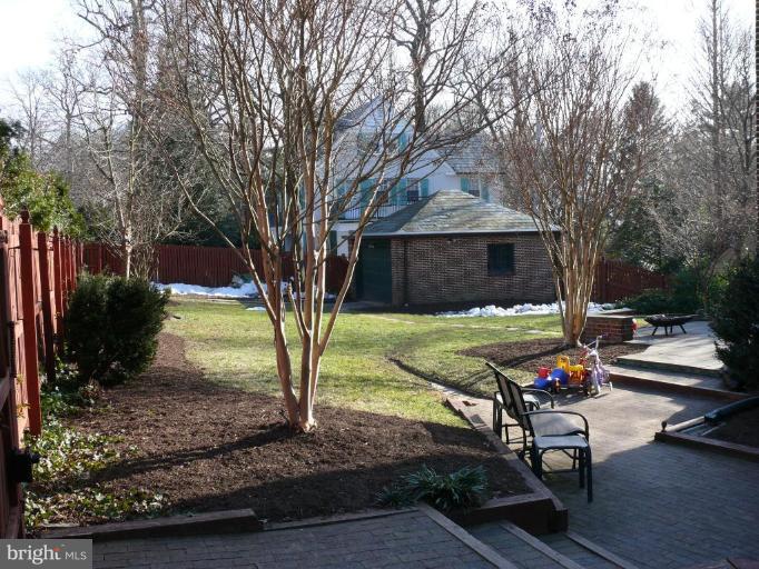 101 Overhill Road Baltimore, MD 21210 - Photo 5 of 24 a view of a backyard with sitting area