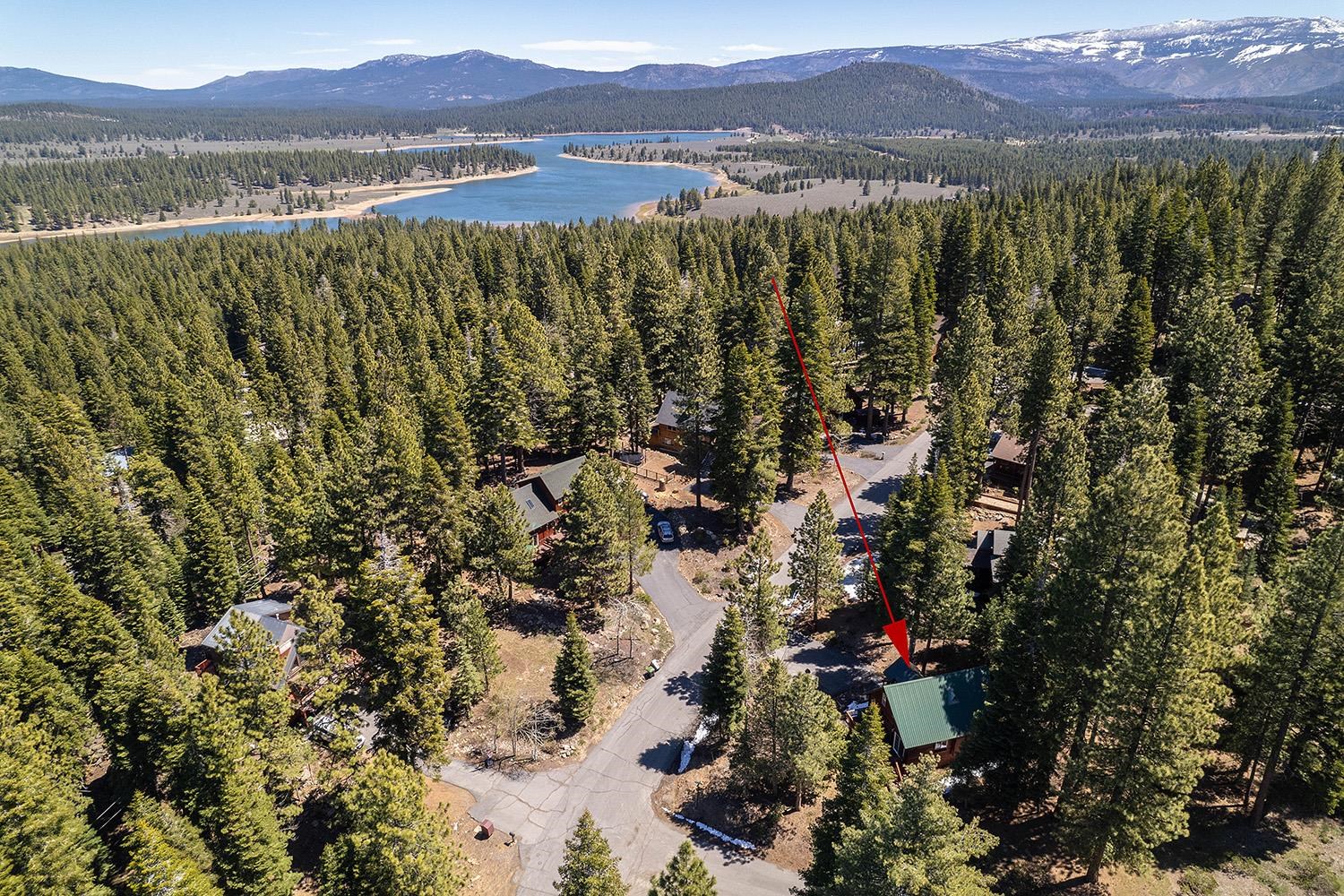 12095 Ski Run Road Truckee, CA 96161 - Photo 4 of 21 Gallery Image 4