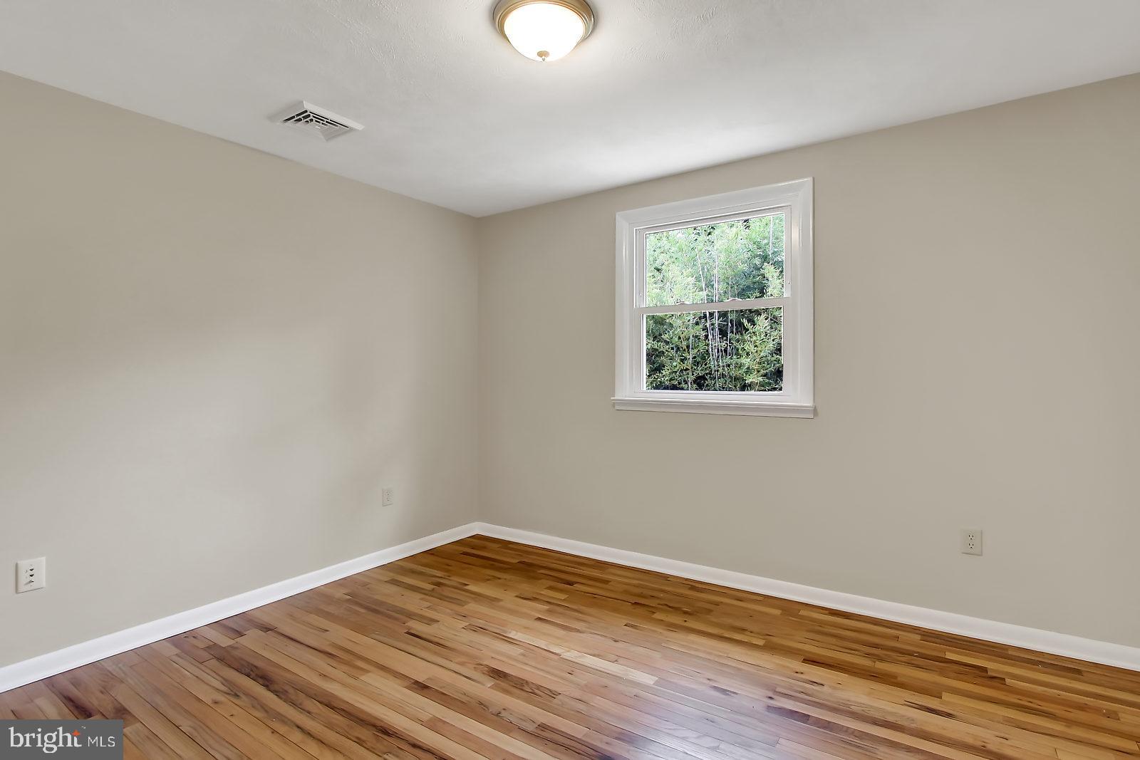 2755 Trout Run Road York, PA 17406 - Photo 11 of 27 Gallery Image 11