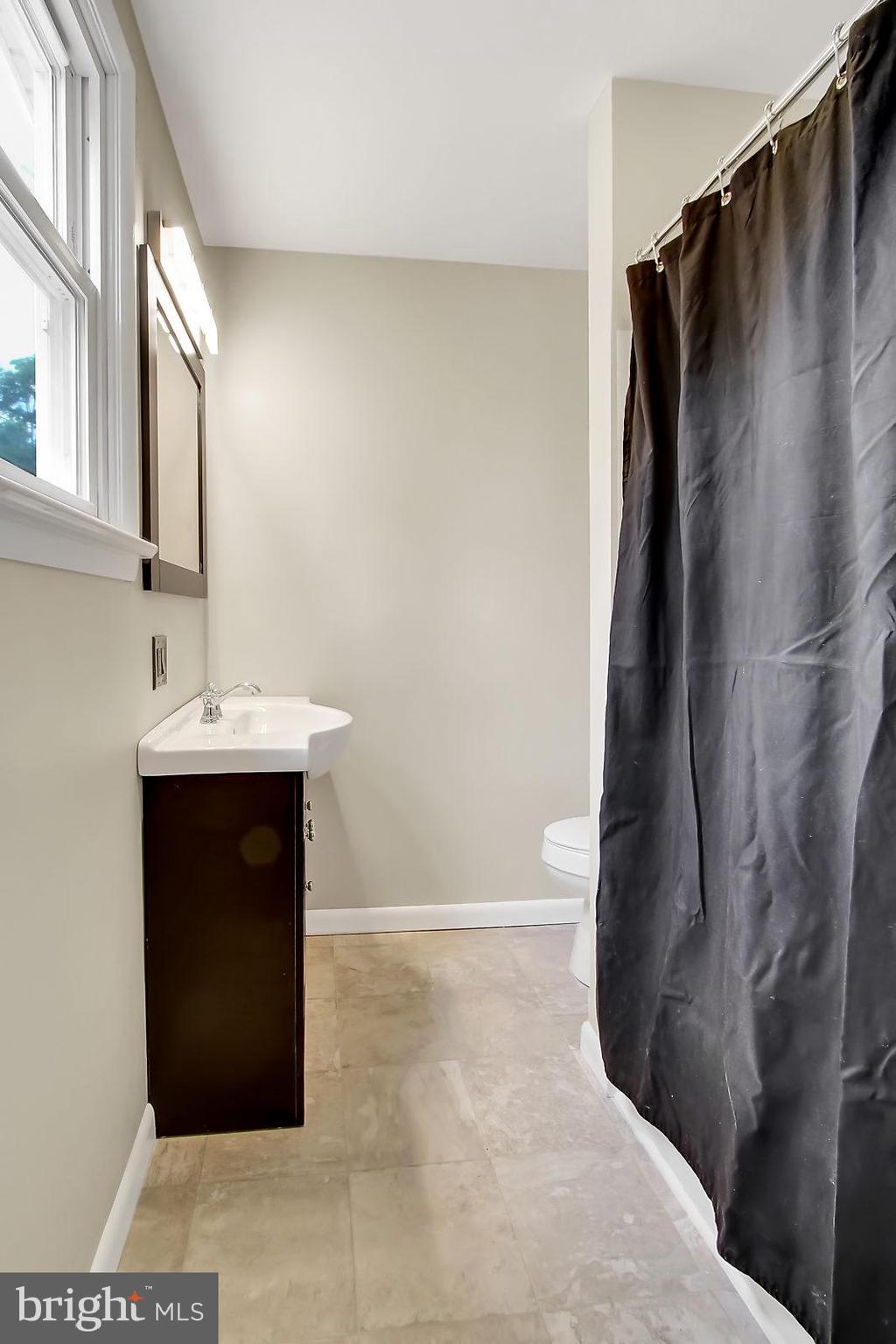 2755 Trout Run Road York, PA 17406 - Photo 14 of 27 Gallery Image 14