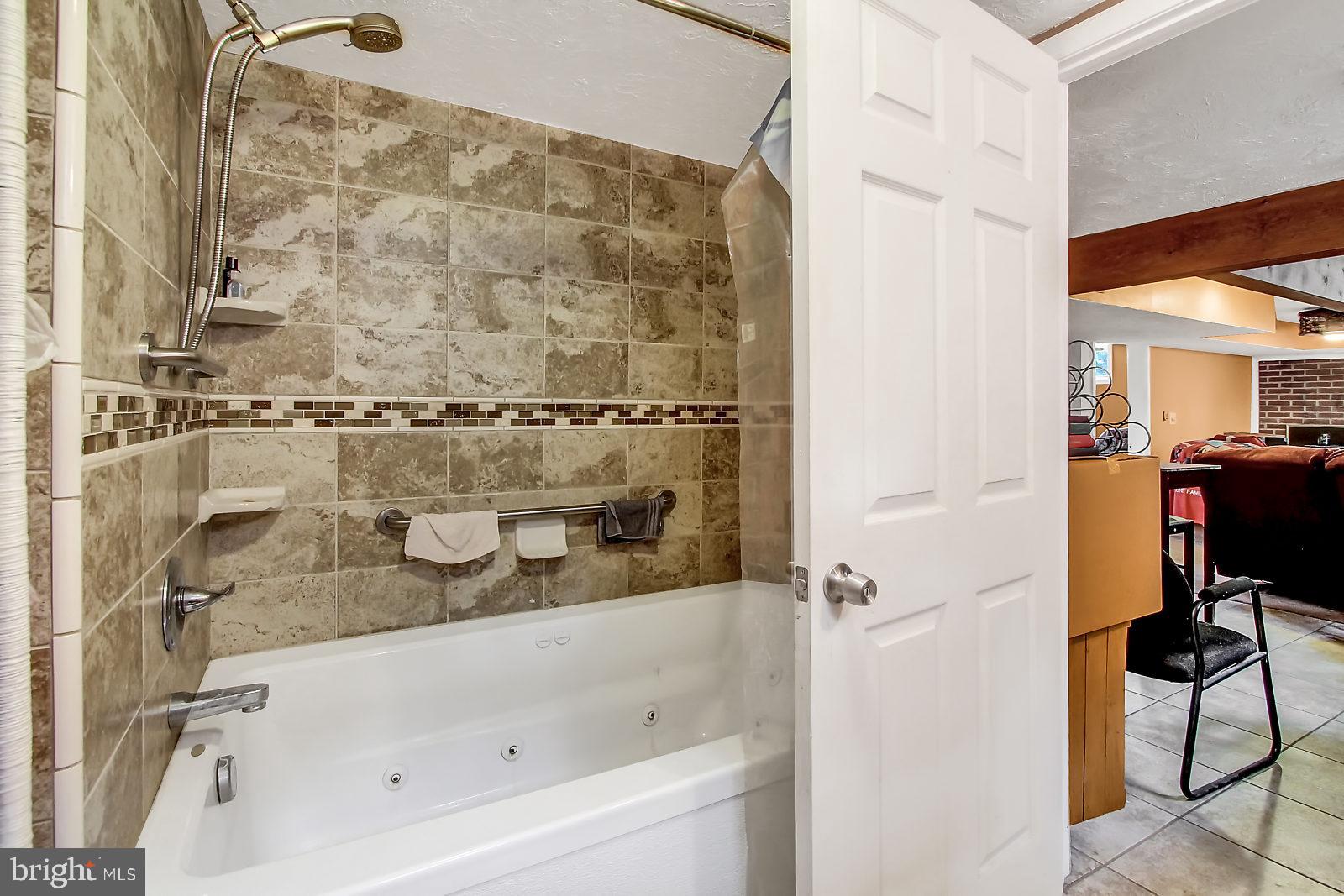 2755 Trout Run Road York, PA 17406 - Photo 19 of 27 Gallery Image 19