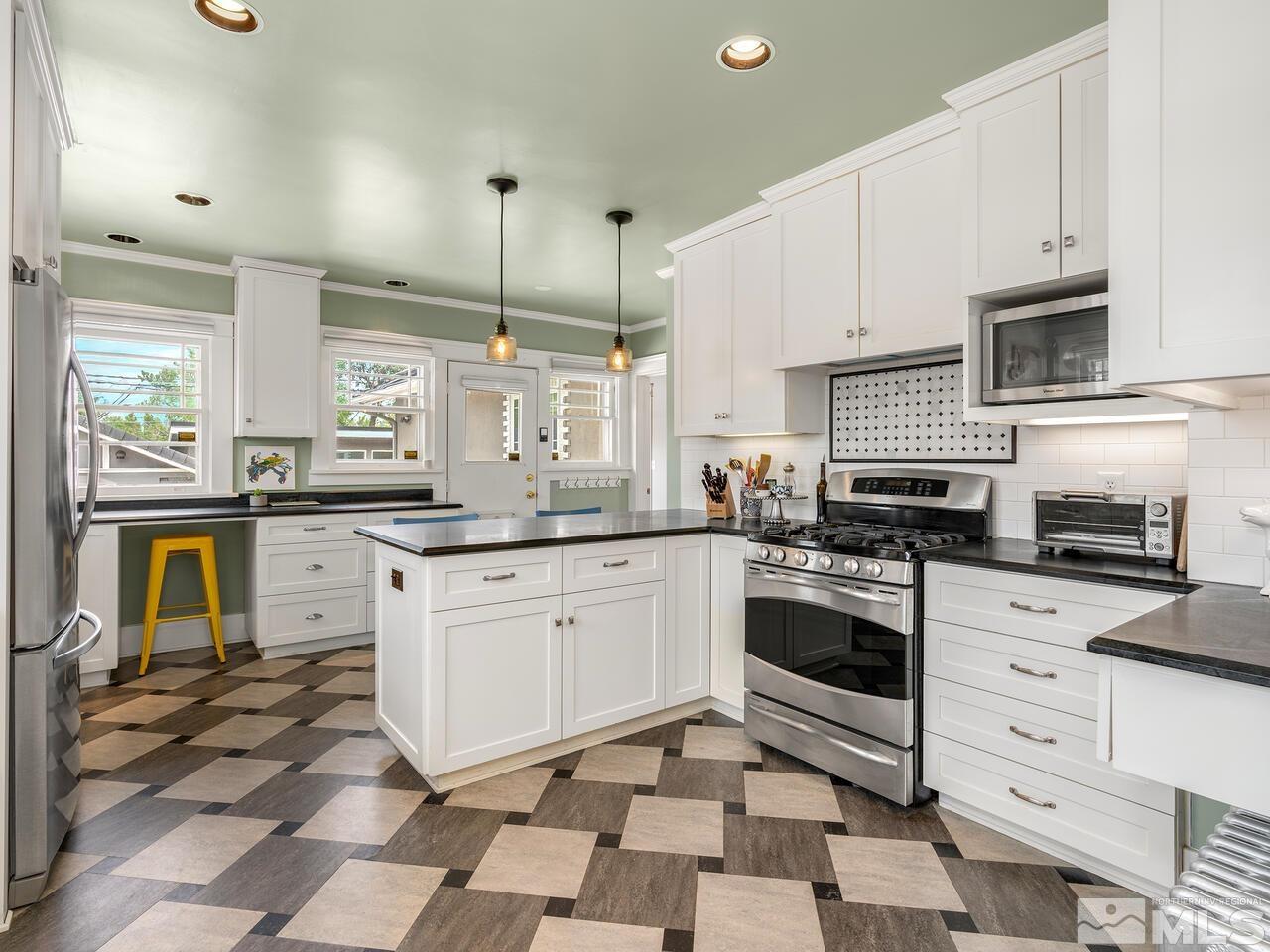 543 Marsh Avenue Reno, NV 89509 - Photo 10 of 35 Photo 10