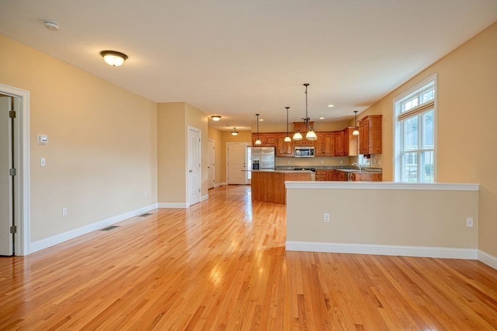 89 Red Maple Run, Unit 89 Norfolk, MA 02056 - Photo 19 of 32