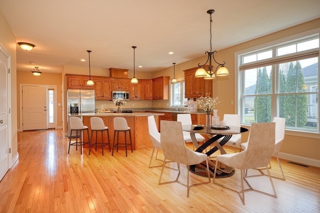 89 Red Maple Run, Unit 89 Norfolk, MA 02056 - Photo 10 of 32