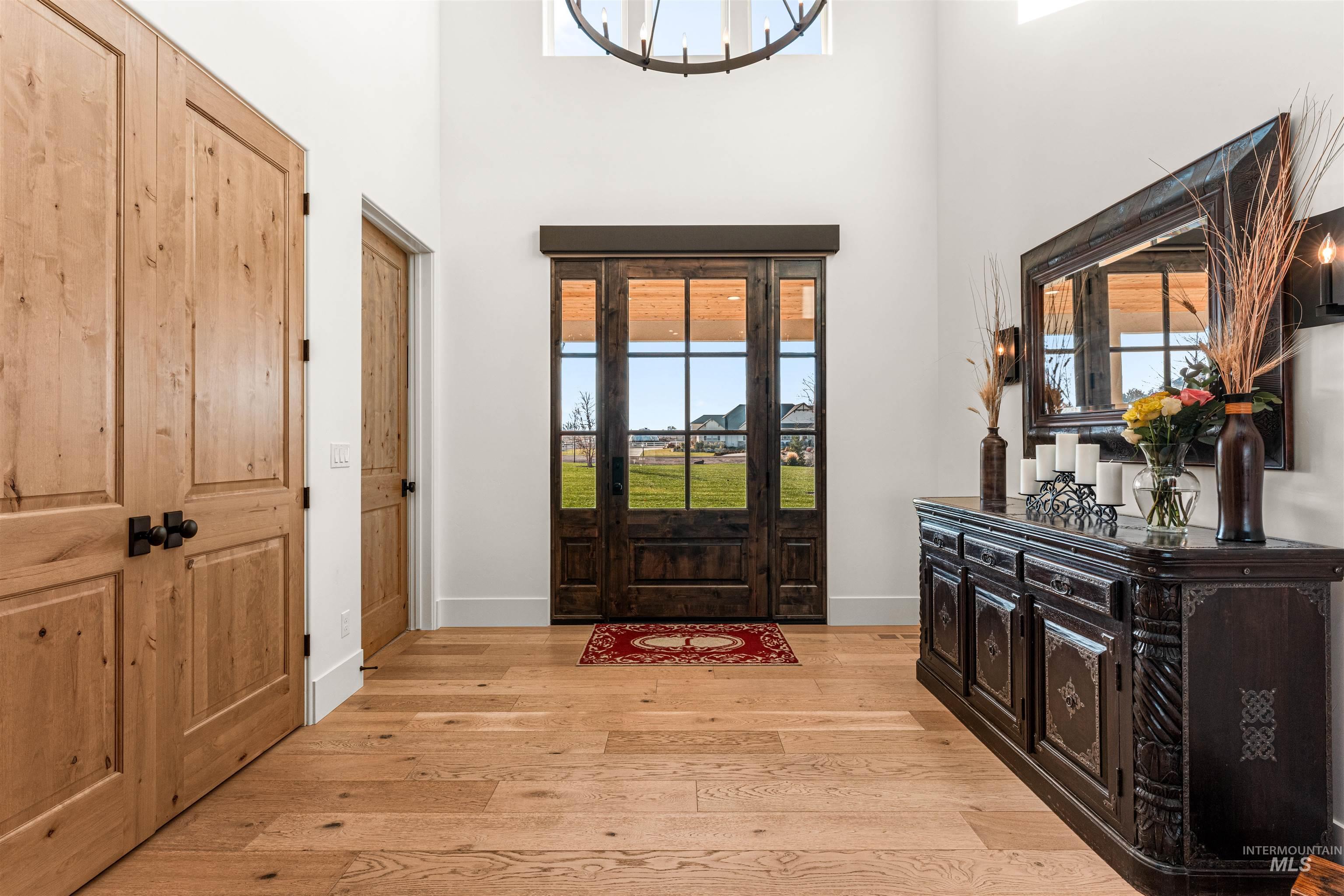 12334 Rivendell Court Nampa, ID 83686 - Photo 8 of 50