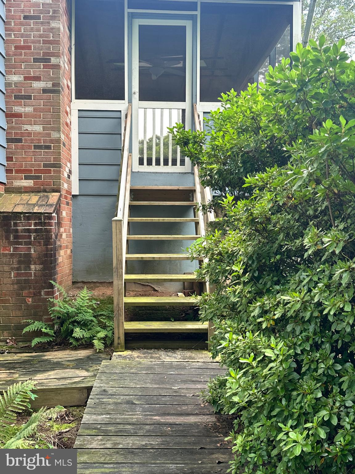 7374 Roxbury Avenue Manassas, VA 20109 - Photo 35 of 42 a view of house entrance
