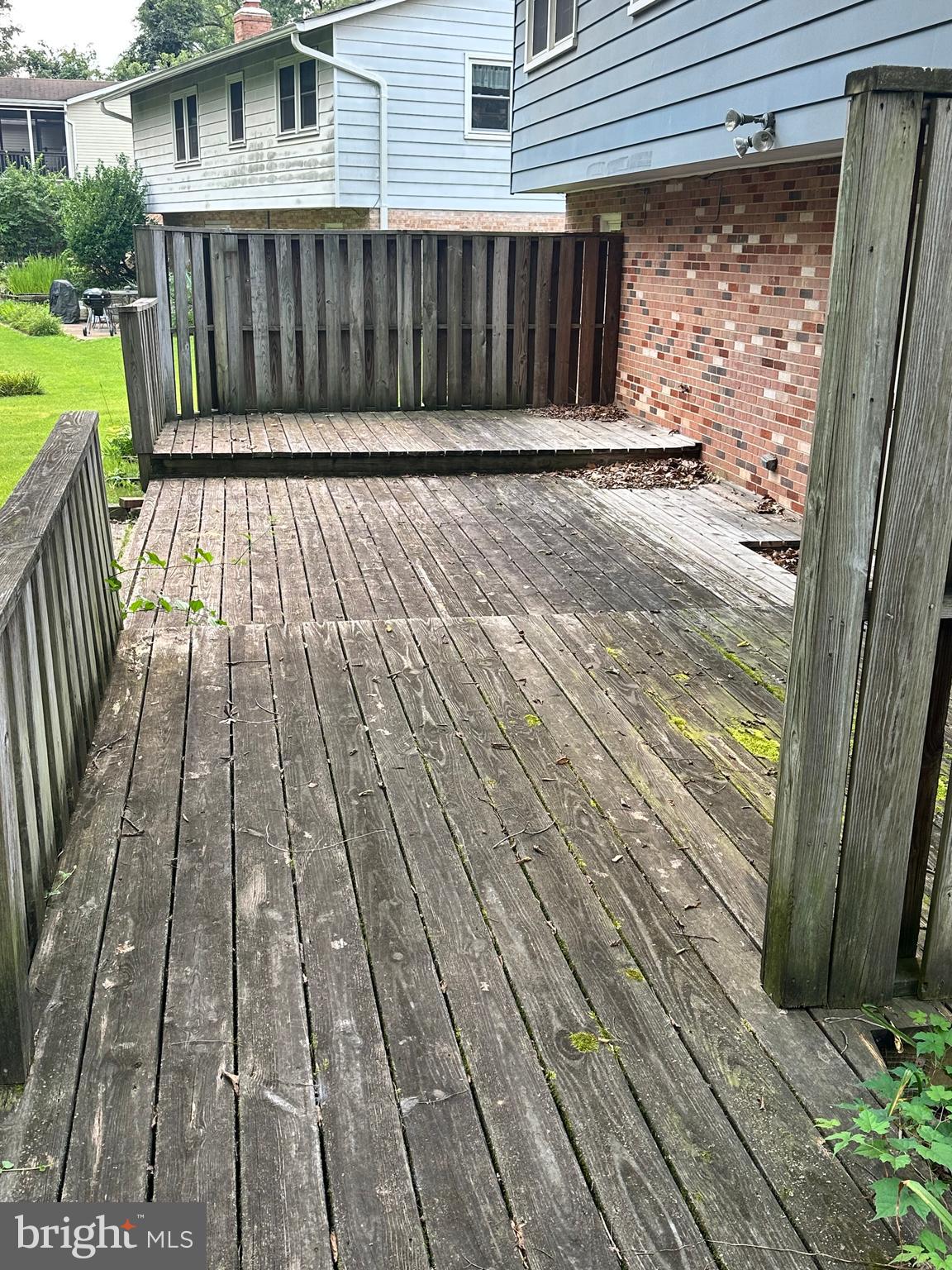 7374 Roxbury Avenue Manassas, VA 20109 - Photo 37 of 42 a view of backyard with a deck