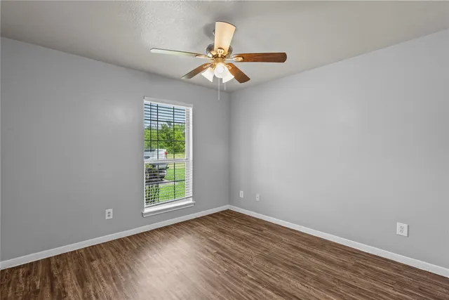 $1,300 | 113 Green Isle Avenue, Unit 113, Dickinson, TX 77539