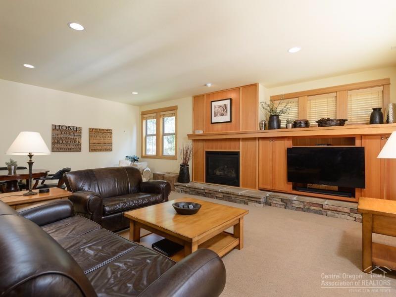 57100 Evergreen Loop Sunriver, OR 97707 - Photo 12 of 24 Additional Photo