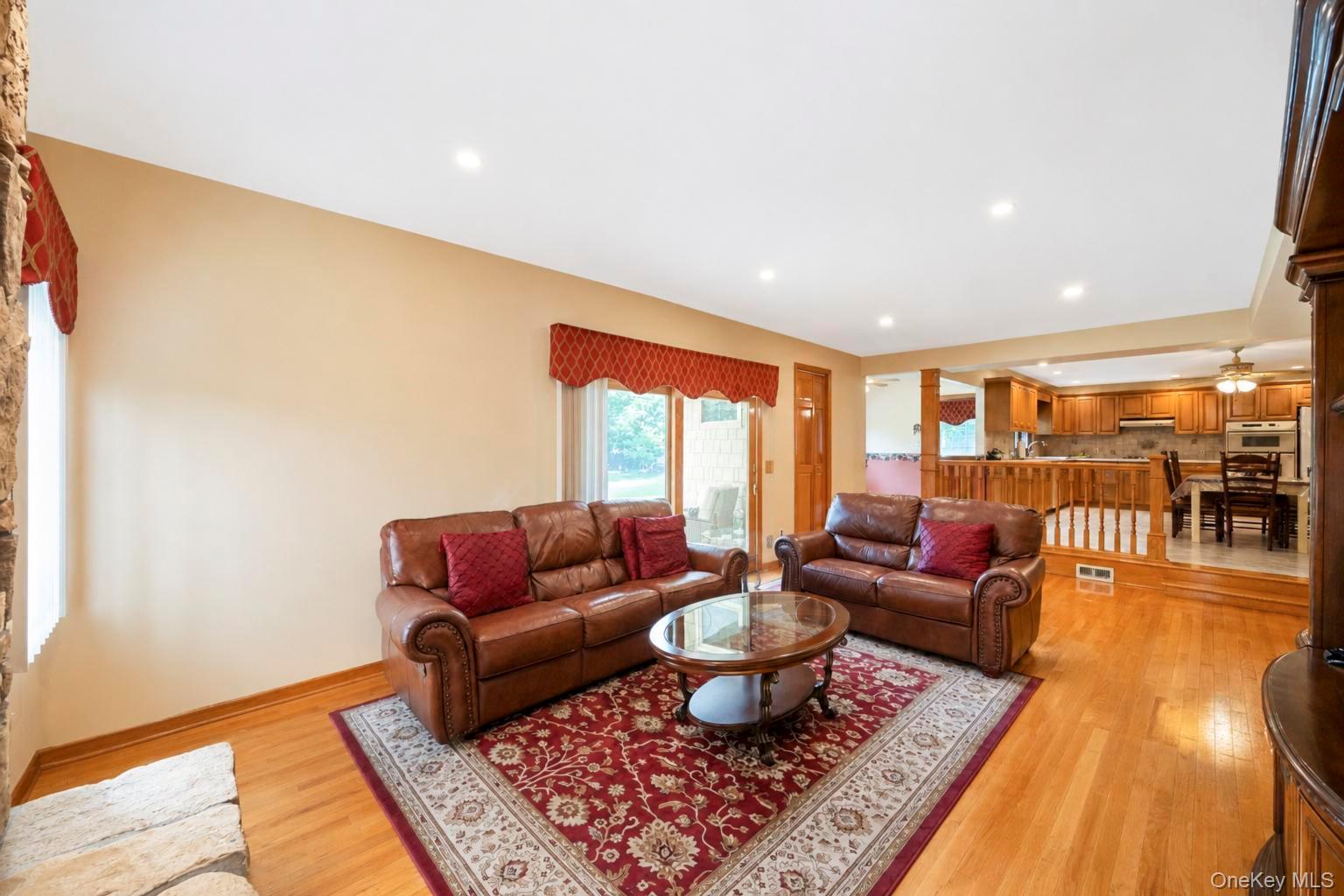 29 Niewood Drive Ridge, NY 11961 - Photo 26 of 48 Gallery Image 26