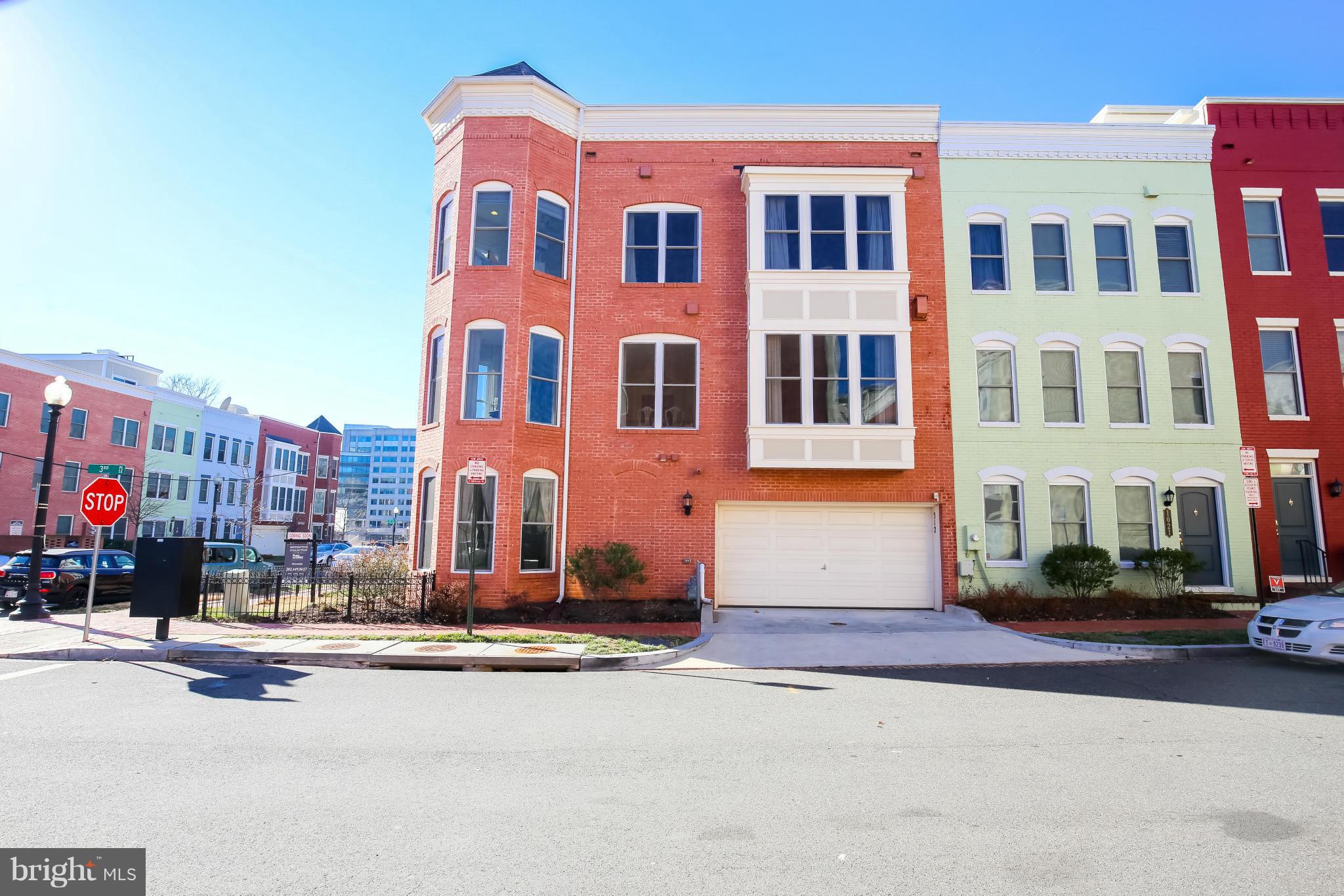 312 L Street Southeast Washington, DC 20003 - Photo 26 of 29 a front view of a building with street view