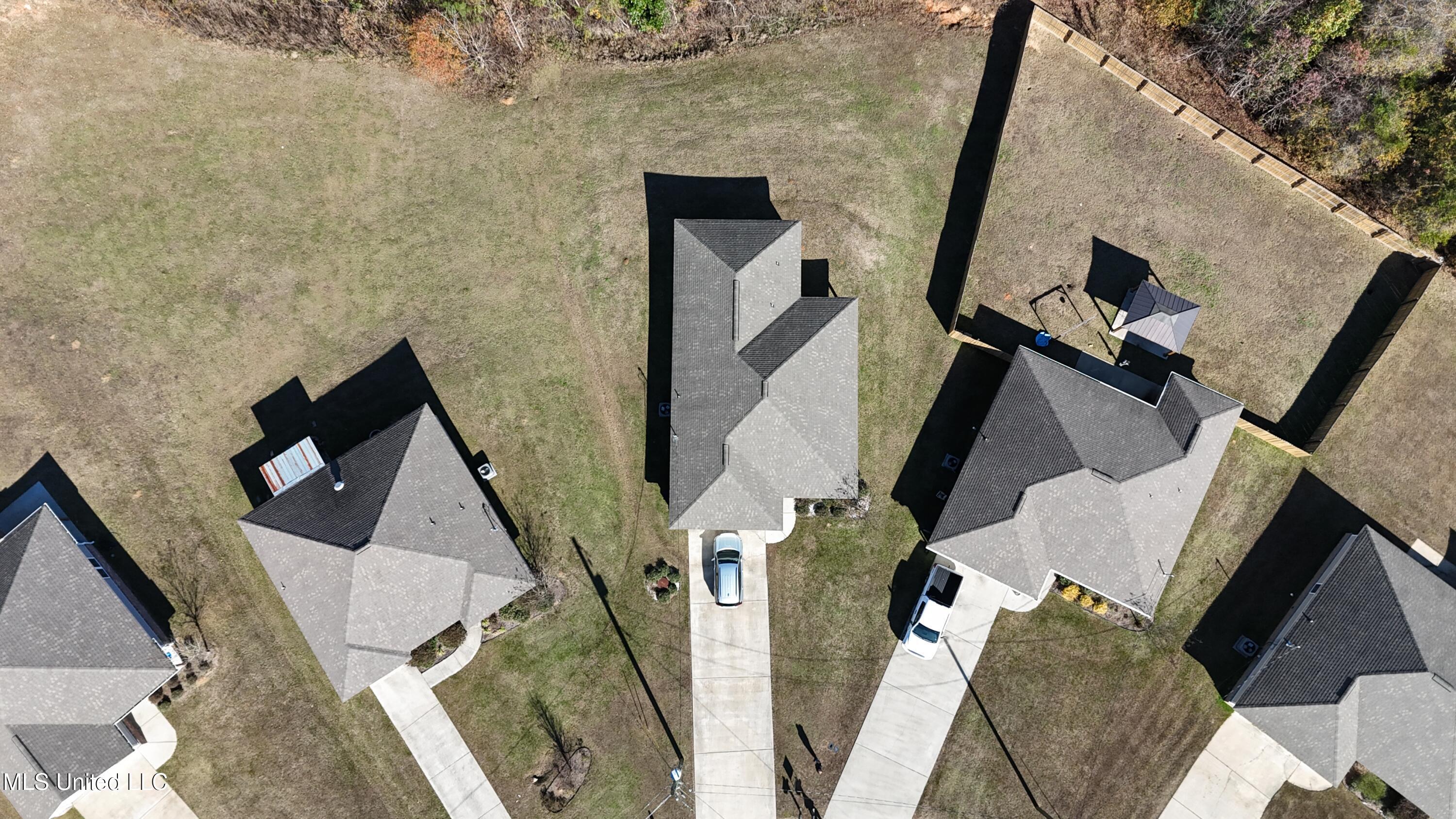 75 Logaras Circle Purvis, MS 39475 - Photo 19 of 23 dji_fly_20251220_113334_0361_17662523988