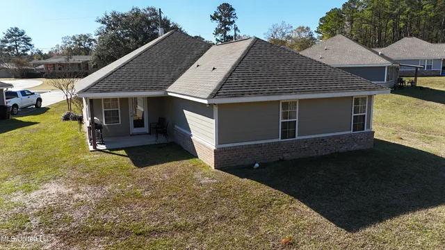 $215,000 | 75 Logaras Circle, Purvis, MS 39475