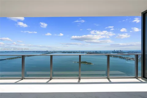$1,950,000 | 700 Northeast 24th Street, Unit 5206, Miami, FL 33137