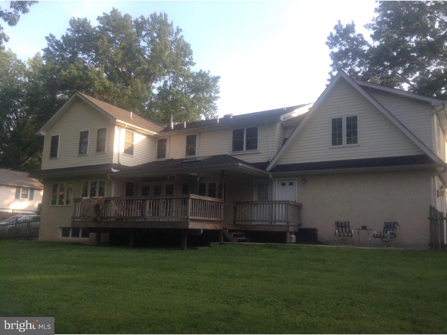 369 Pepper Road Huntingdon Valley, PA 19006 - Photo 3 of 23 Exterior Back