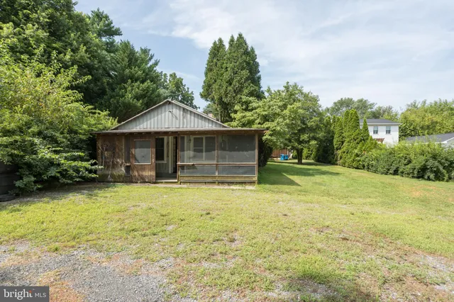 $495,000 | 218 Treadwell Street, Berryville, VA 22611
