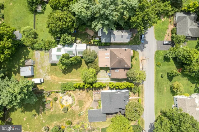 $495,000 | 218 Treadwell Street, Berryville, VA 22611