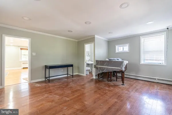$3,400 | 644 Meetinghouse Road, Elkins Park, PA 19027