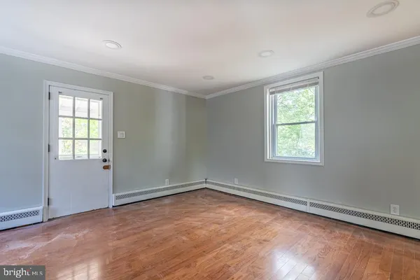 $3,400 | 644 Meetinghouse Road, Elkins Park, PA 19027