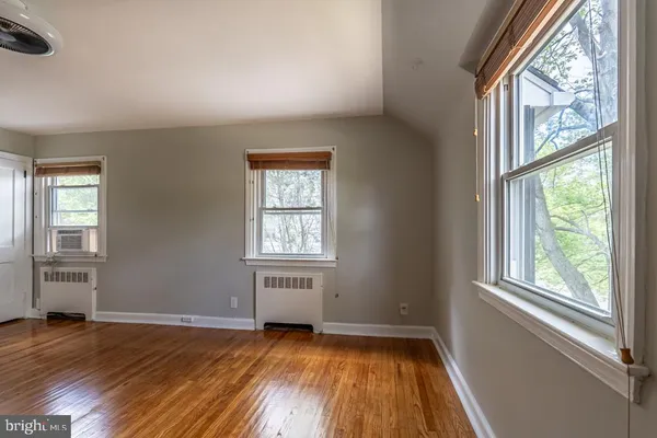 $3,400 | 644 Meetinghouse Road, Elkins Park, PA 19027