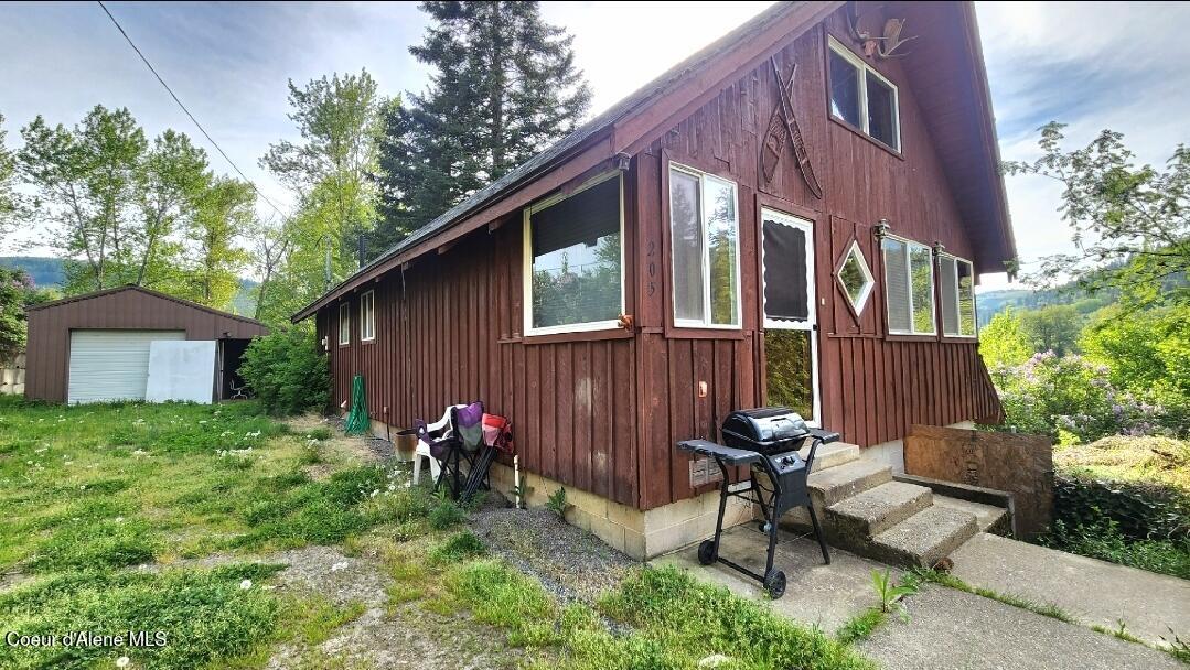 205 Calder Park Road Calder, ID 83808 - Photo 3 of 39 205 Calder Park