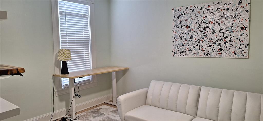 548 South Graham Street Pittsburgh, PA 15232 - Photo 37 of 49 a living room with a couch