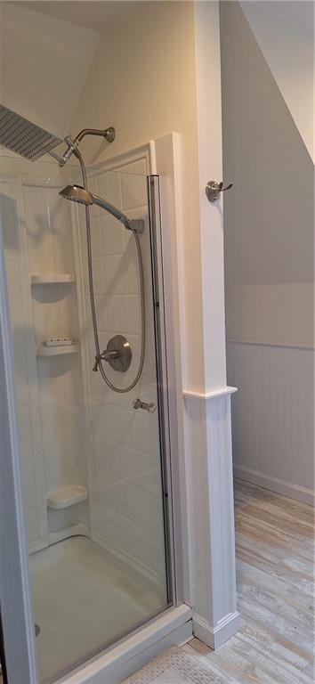 548 South Graham Street Pittsburgh, PA 15232 - Photo 47 of 49 a bathroom with a glass shower door