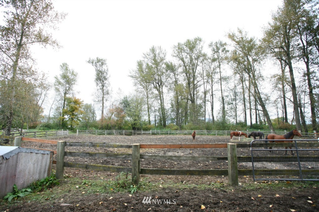 4322 Jones Road Sumas, WA 98295 - Photo 19 of 25