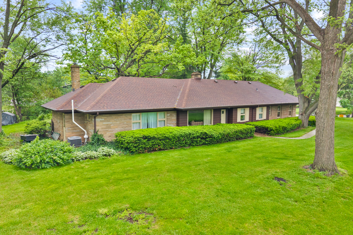 16 Green Ridge Road Elgin, IL 60120 - Photo 3 of 35 Gallery Image 3