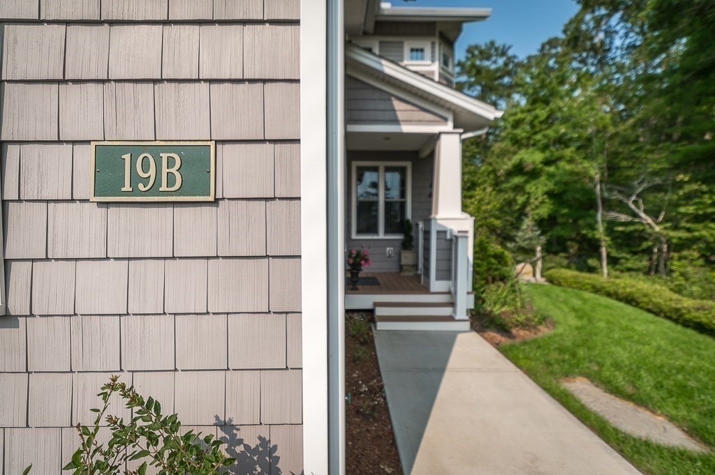 19 Kennedy Road, Unit B Gloucester, MA 01930 - Photo 4 of 37 Gallery Image 4