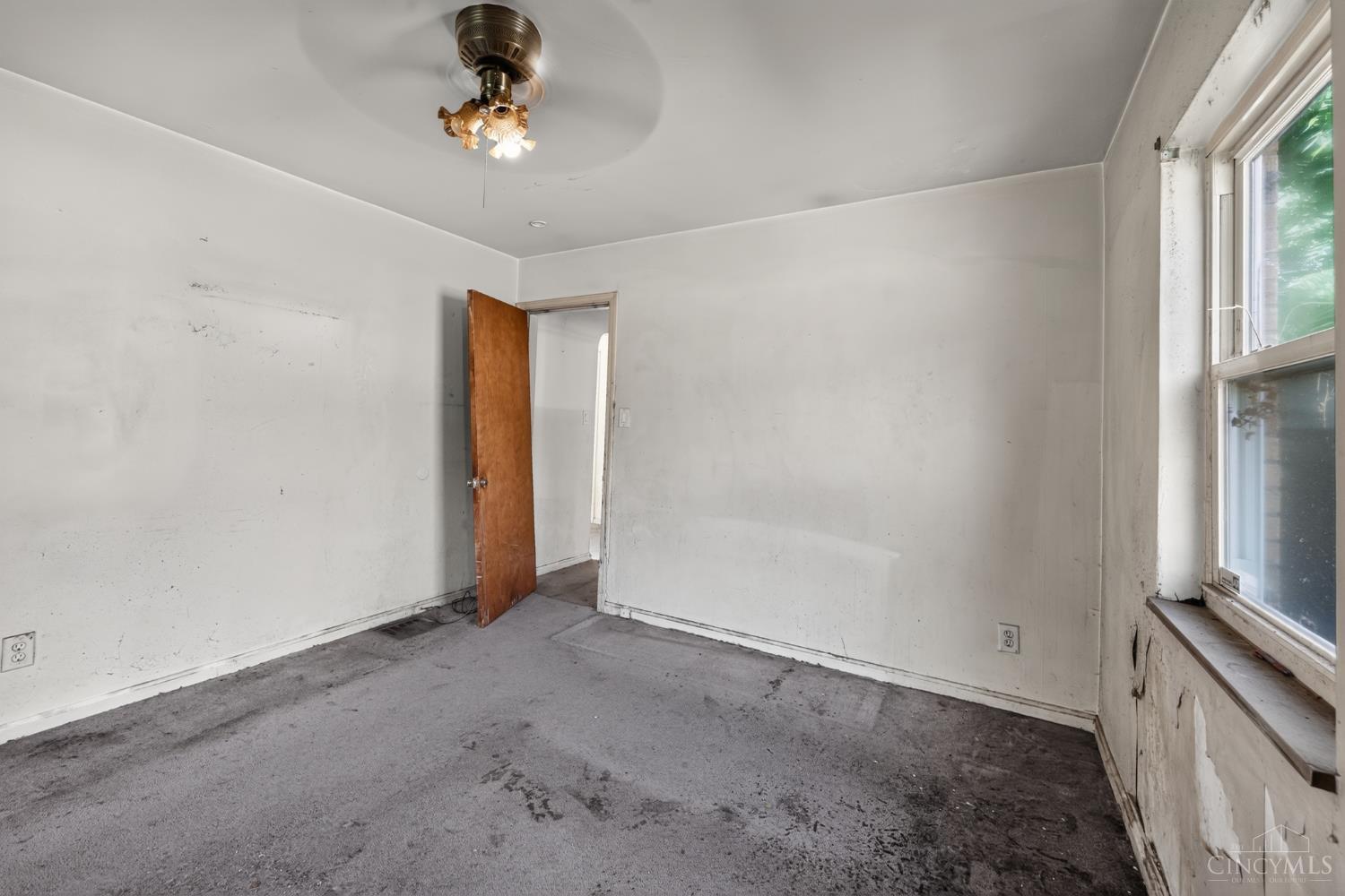 364 Ingram Road Cincinnati, OH 45218 - Photo 19 of 31
