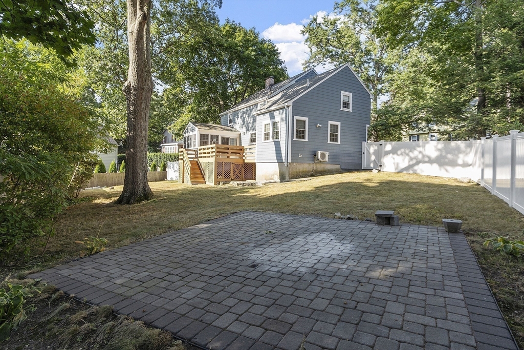 17 Coolidge Road Melrose, MA 02176 - Photo 36 of 42 Gallery Image 36